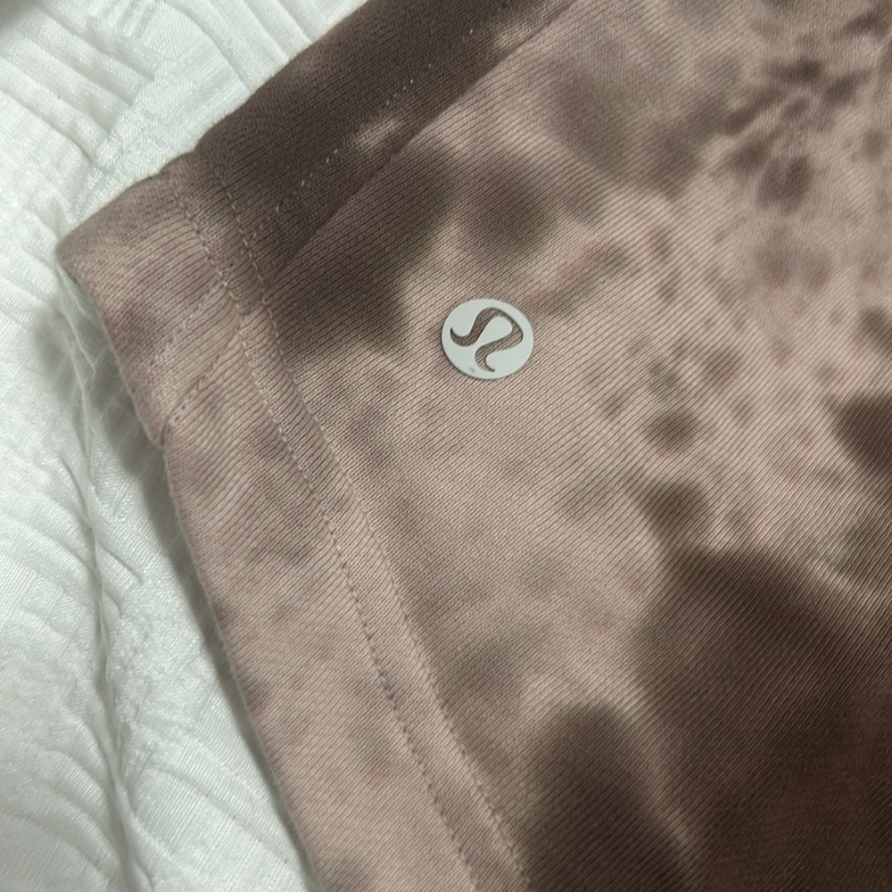 Lululemon Inner Glow Shorts - Picture 6 of 6